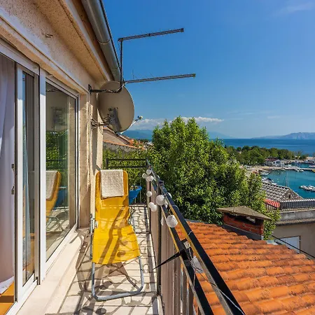 Atemberaubendes Direkt Am Gelegen Mit Meerblick, Klima, Wifi * Novi Vinodolski