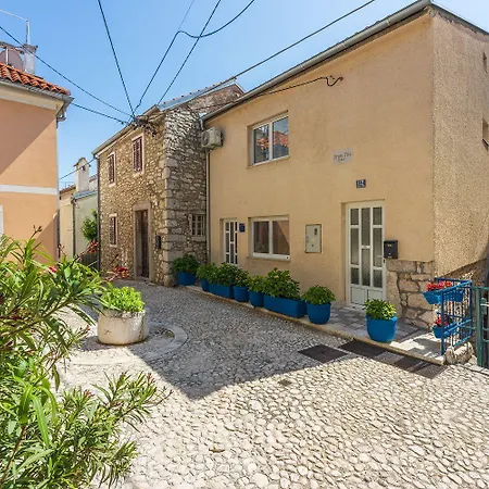 Atemberaubendes Direkt Am Gelegen Mit Meerblick, Klima, Wifi Apartment *