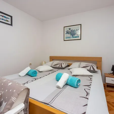 Atemberaubendes Direkt Am Gelegen Mit Meerblick, Klima, Wifi