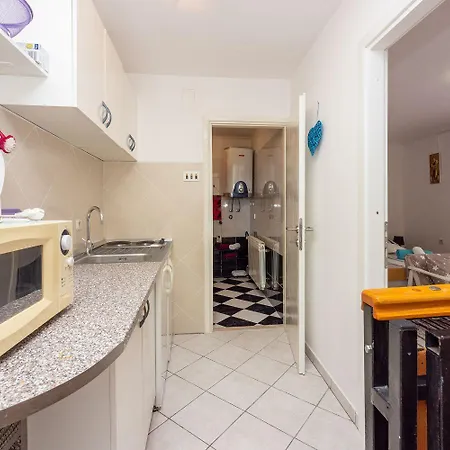 Atemberaubendes Direkt Am Gelegen Mit Meerblick, Klima, Wifi Apartment *