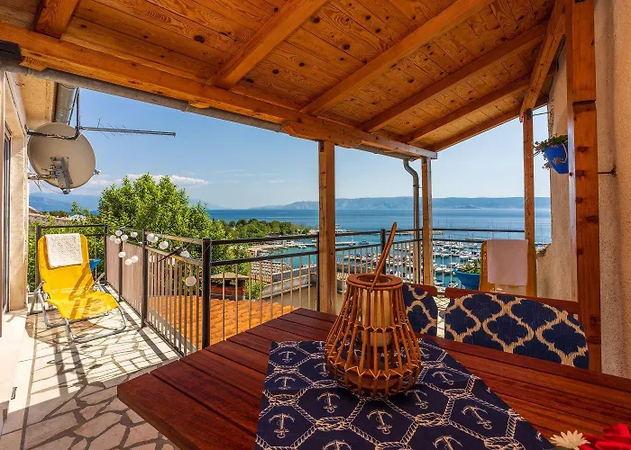 Διαμέρισμα Atemberaubendes Direkt Am Gelegen Mit Meerblick, Klima, Wifi Novi Vinodolski