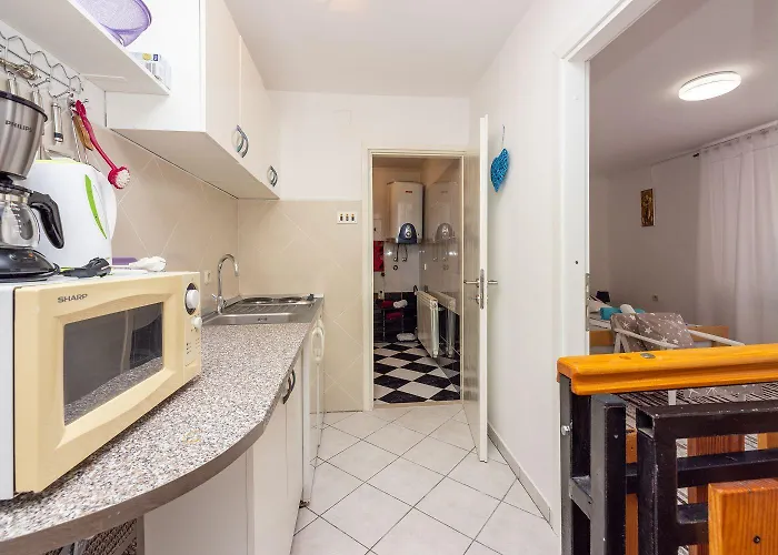 Atemberaubendes Direkt Am Gelegen Mit Meerblick, Klima, Wifi Διαμέρισμα *